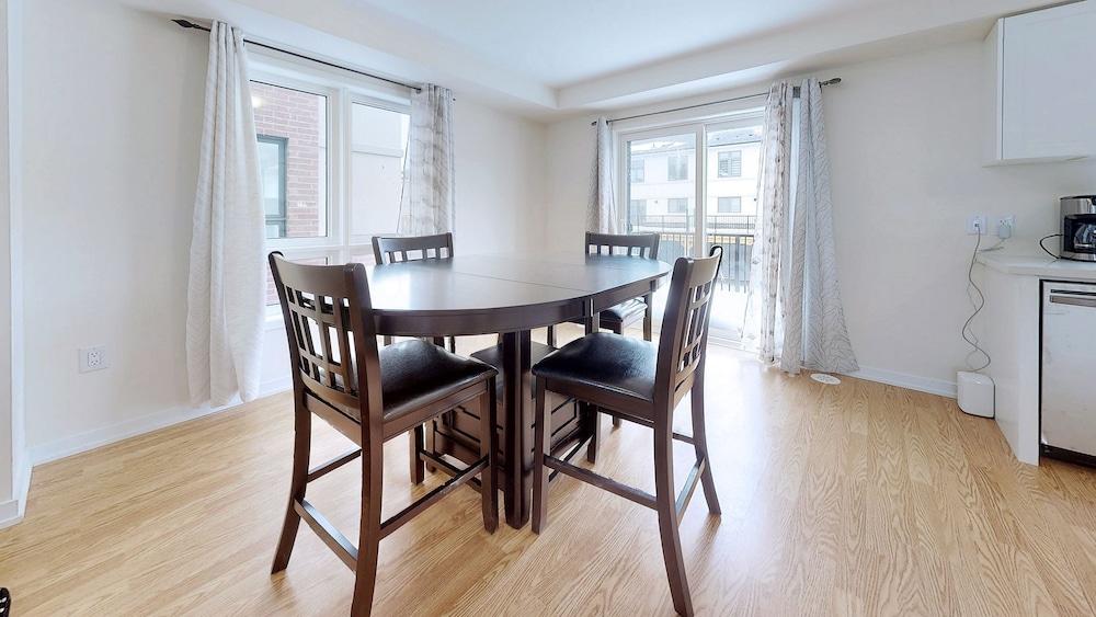 Modern 3-bedroom Oshawa Home