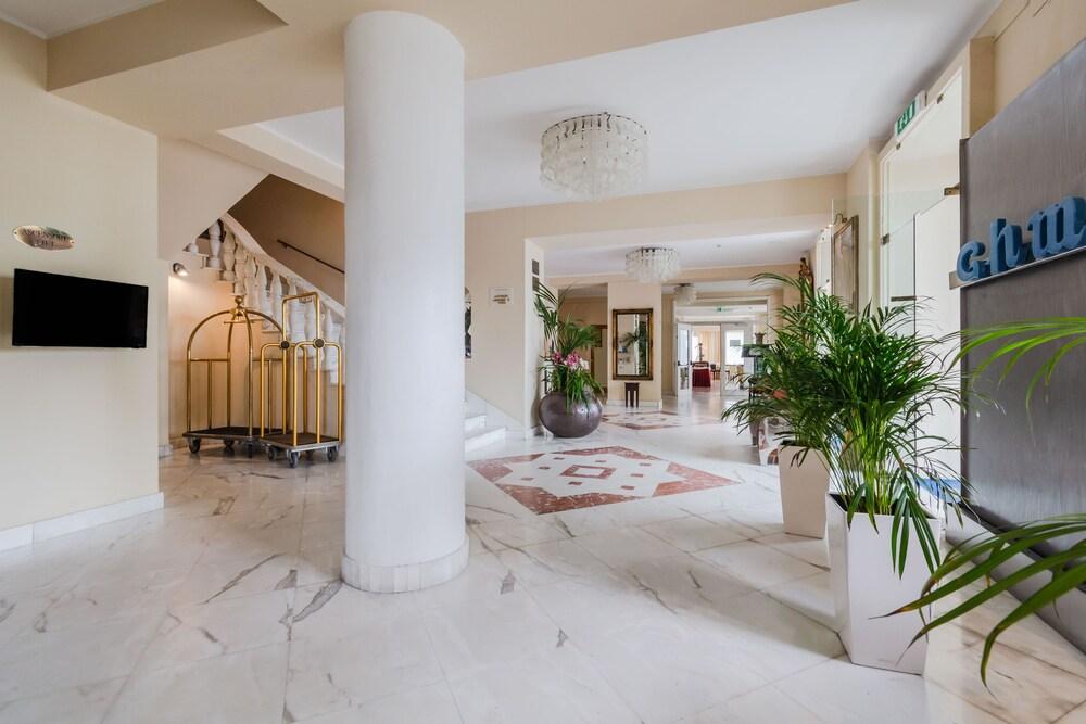 HOTIDAY Hotel Alassio