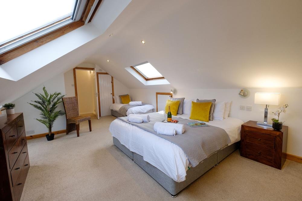 Riverwalk Apartment North