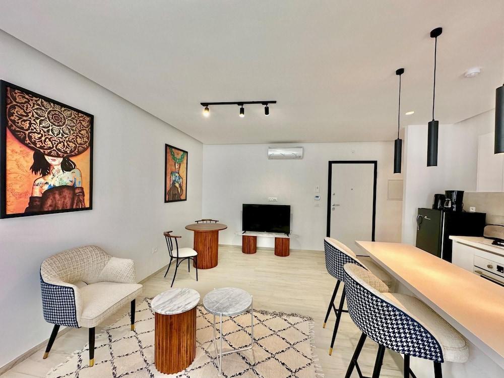 E16 New Beautiful Cosy 1bd in La Marsa
