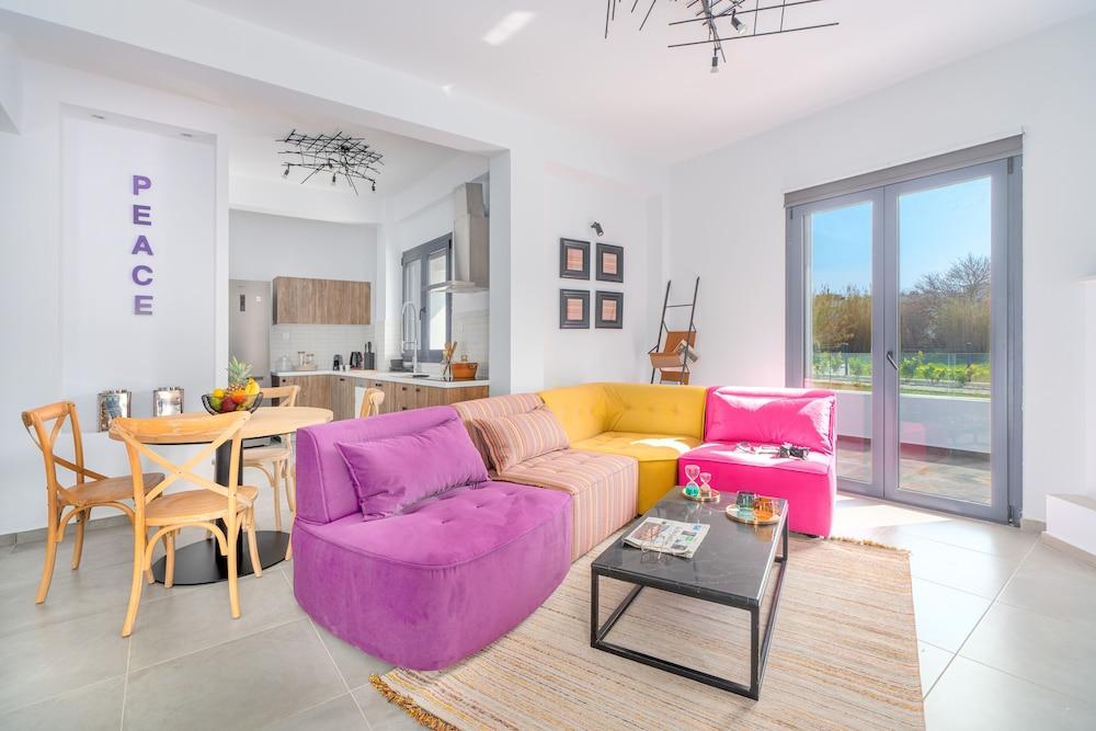 Mythos Luxury Villa-Skiathos