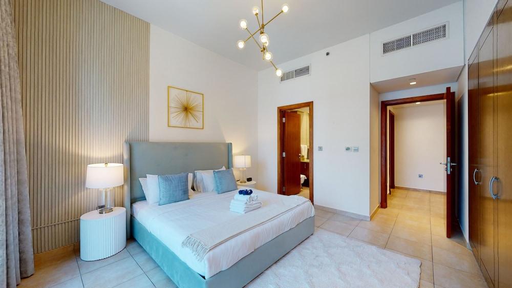 Marina Residence 1004