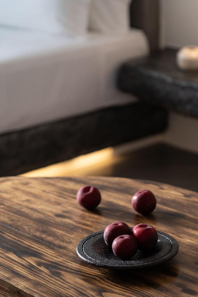 Occhio Villas Santorini