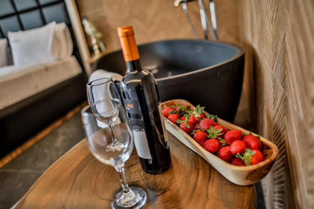 Beach Walk Luxury Suites