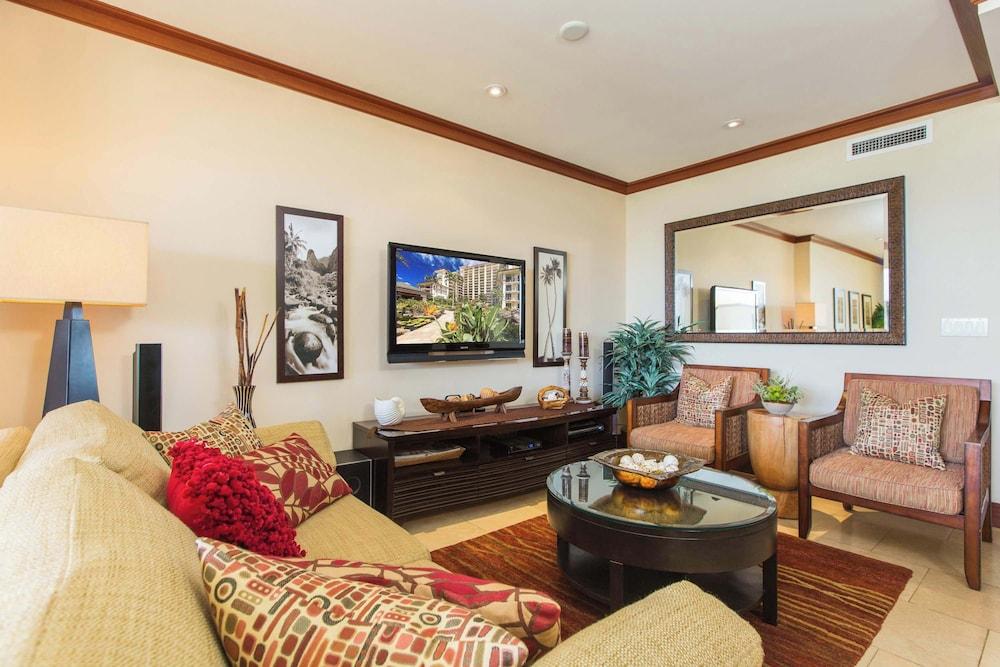 Hale Hauoli Ko Olina Villa w/ Beach & Pool!