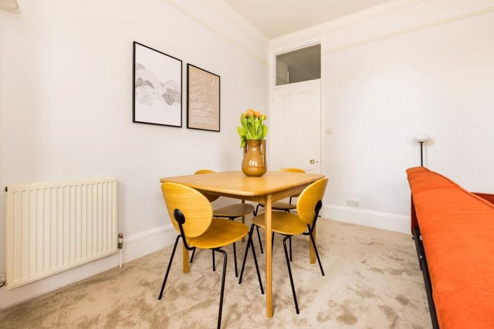 The Hammersmith And Fulham Loft - Alluring 2bdr Flat