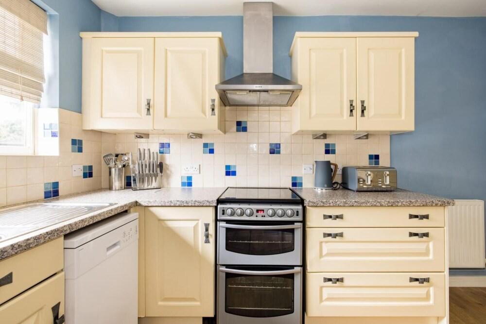 The Elmbridge Retreat - Adorable 3bdr Flat