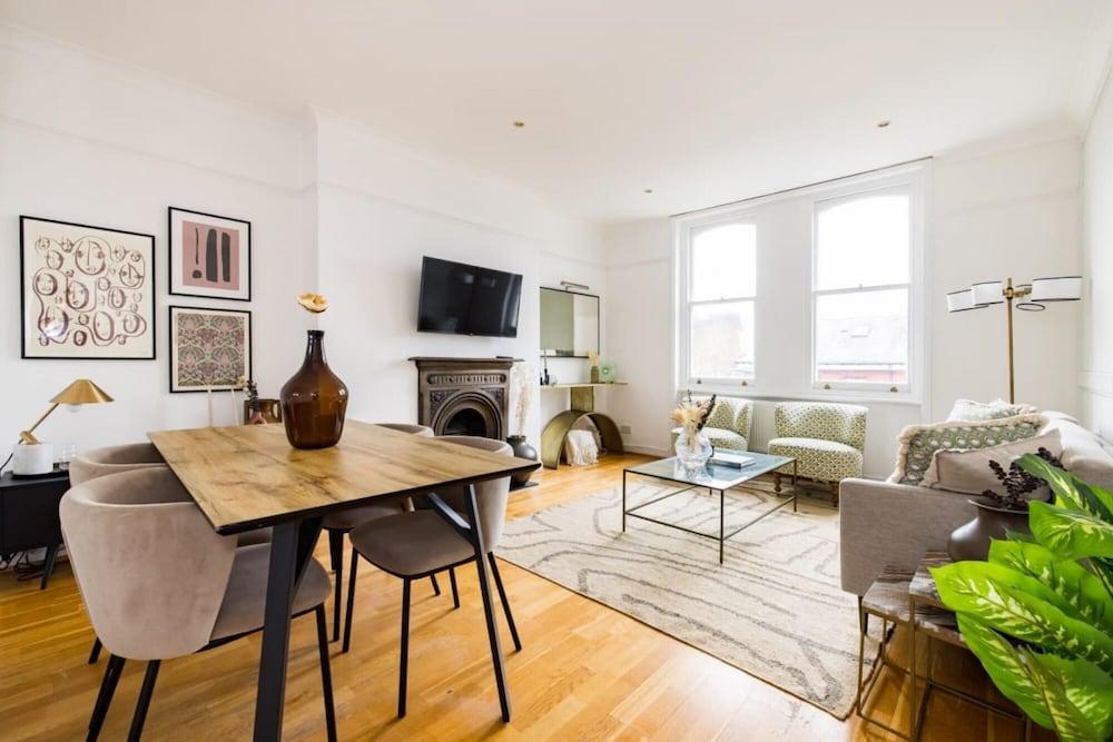 The Camden Crib - Glamorous 3bdr Flat With Study Room