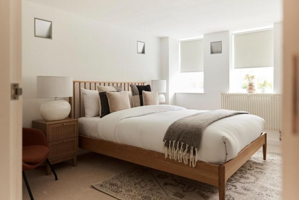 The London Hideaway - Bright 3bdr Flat