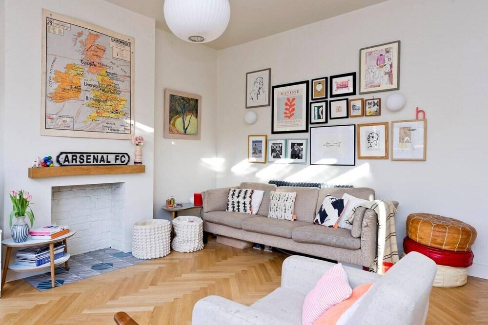 Long Stay Discounts - Modern Bright 5-bed Acton