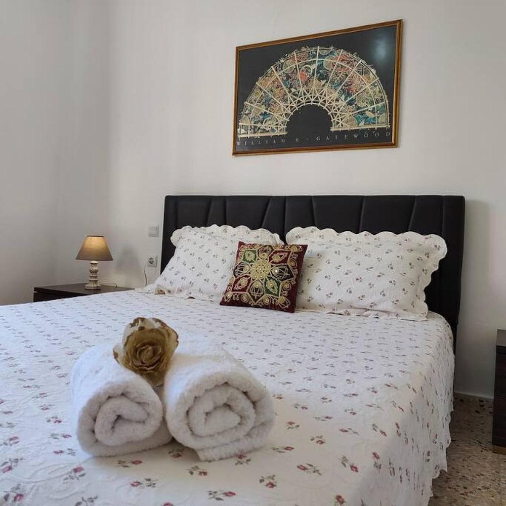 Nefeli s House in Paradisi