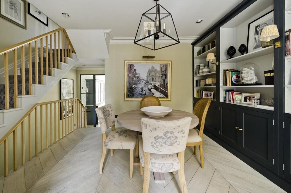 Incredible Interior Designed 4 bed Home Fulham