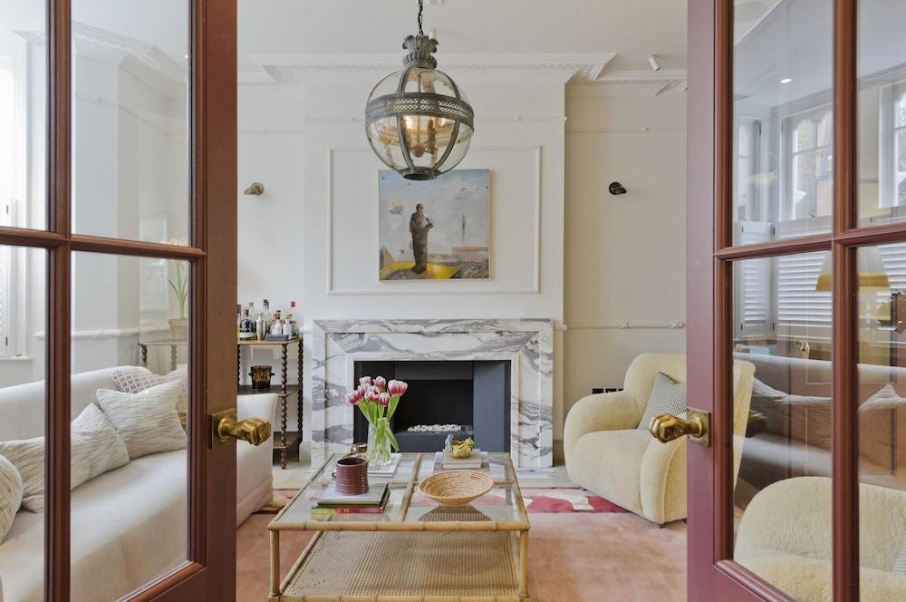 Beautiful Interior Designed 5 Bed House Fulham