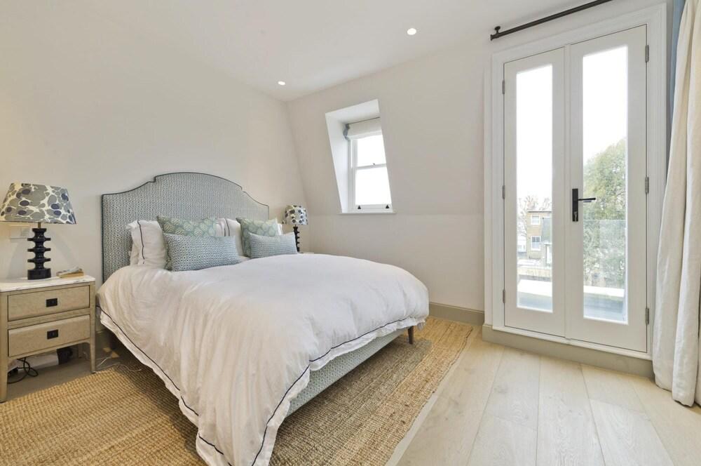 Beautiful Interior Designed 5 Bed House Fulham