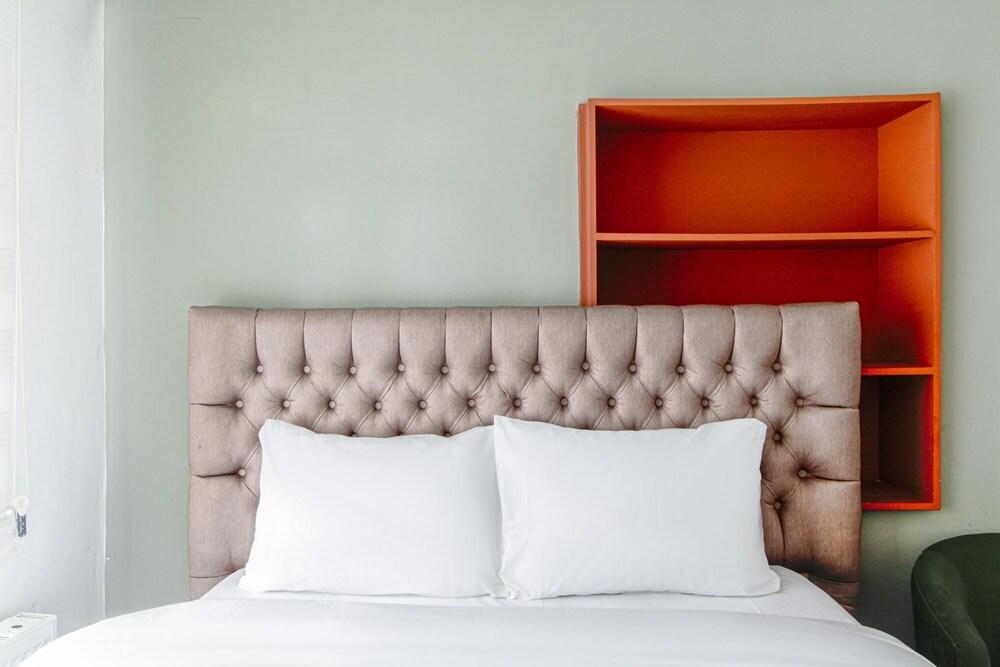 Fully Furnished Stylish Flat in Sisli