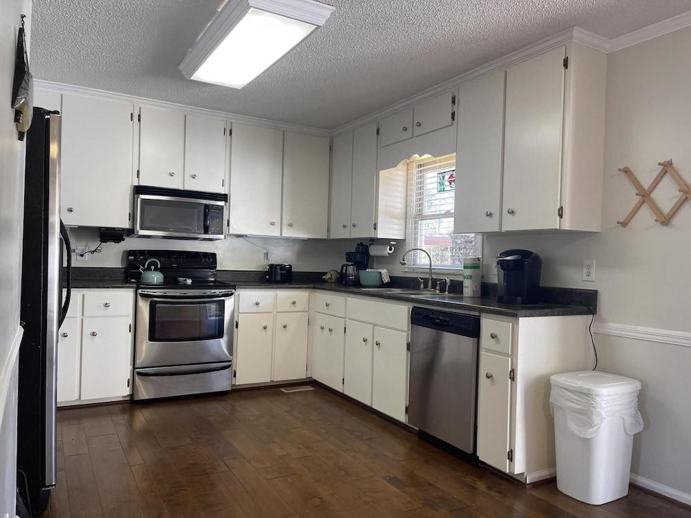 Liv the Lake - Sinclair