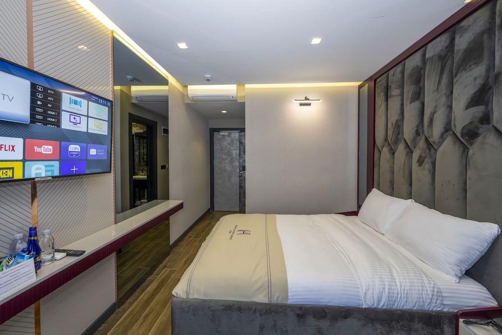 Heaven Premium Airport Hotel