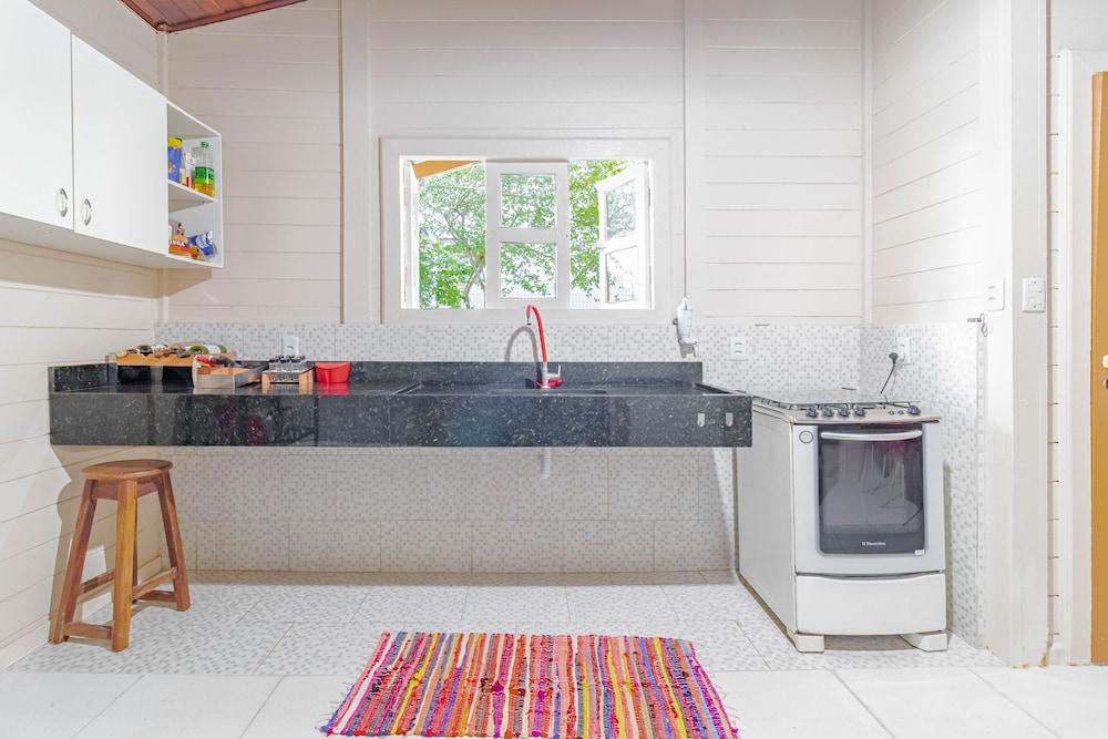 VT04 Excelente Casa 3 Quartos e Piscina