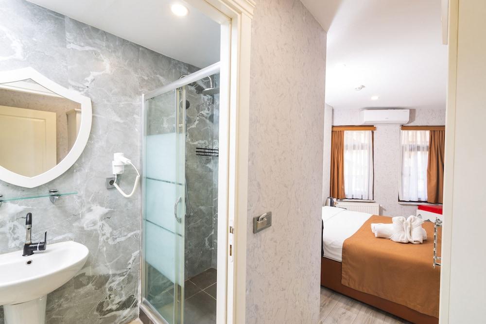 Kupa Pension Old City