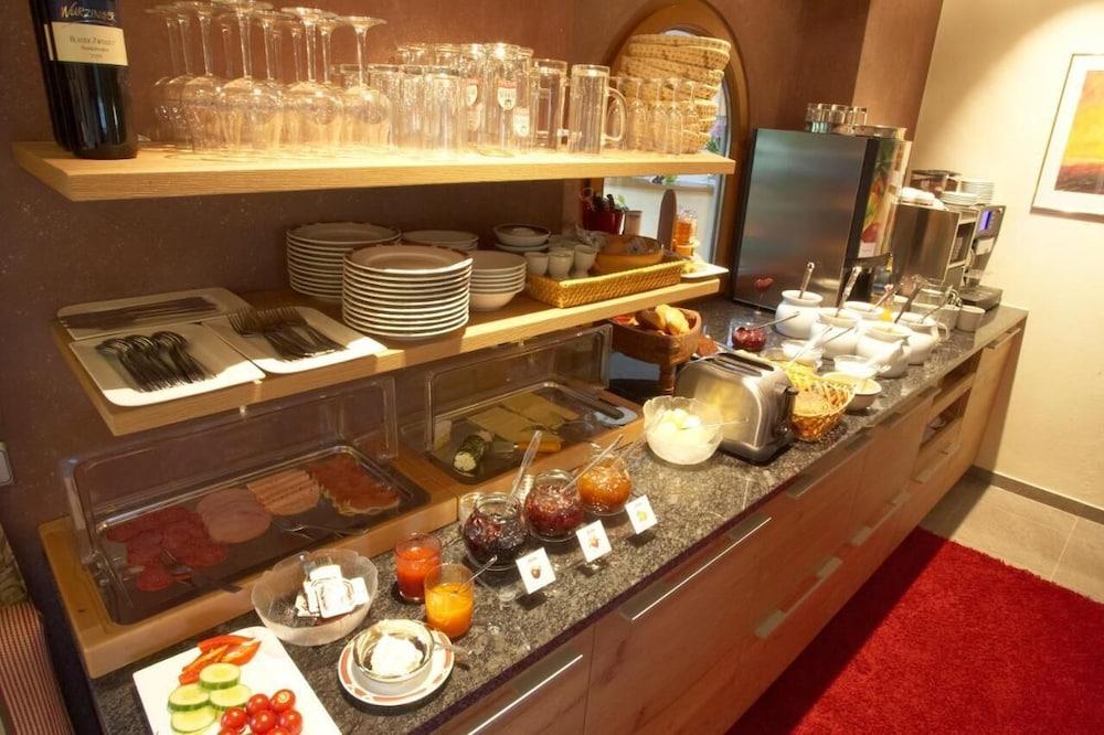 Appart Hotel Amadeus