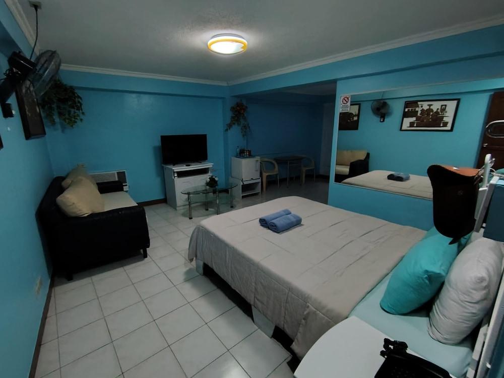 ARIZONA BEACH RESORT