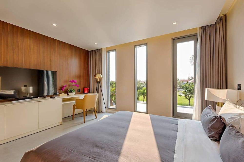 Luxury Beachfront Villa W Private Pool Beach Num1