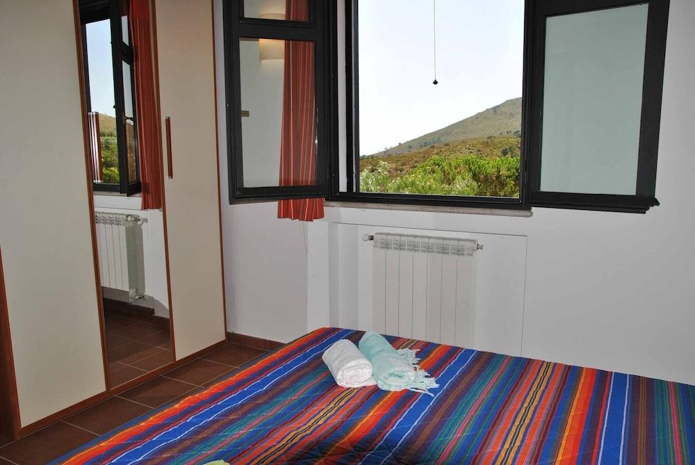 White Roses Flat in Semi-detached Villa