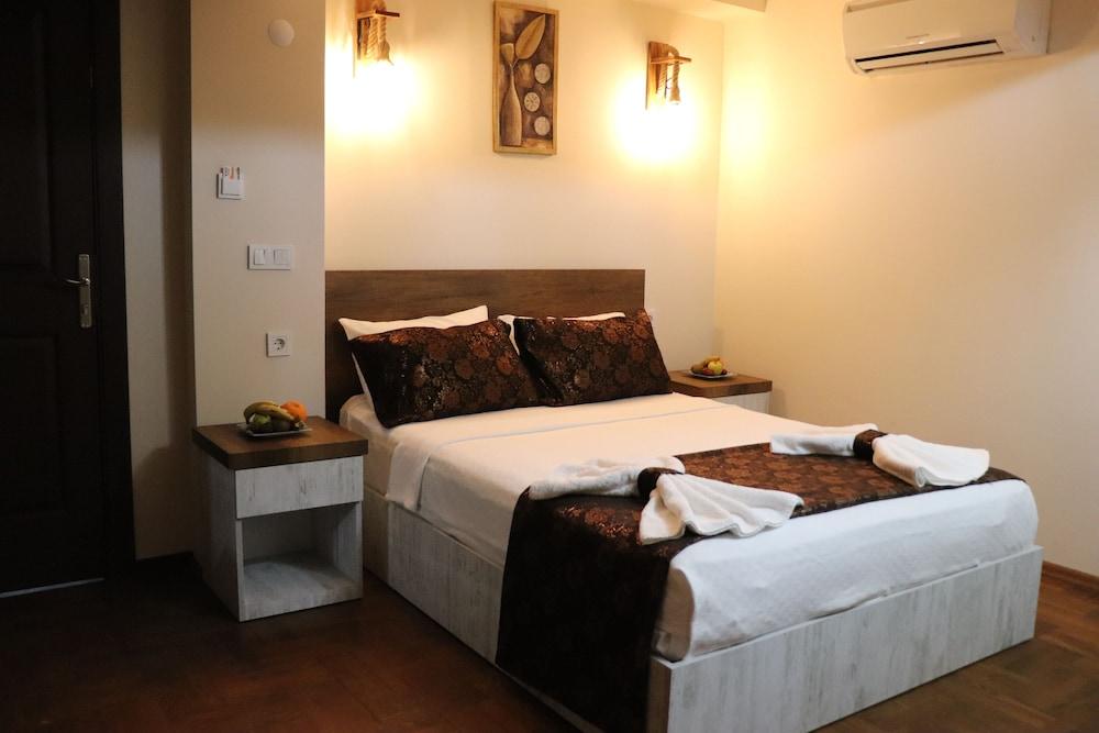 Trend Çeşmealtı Hotel & Lounge