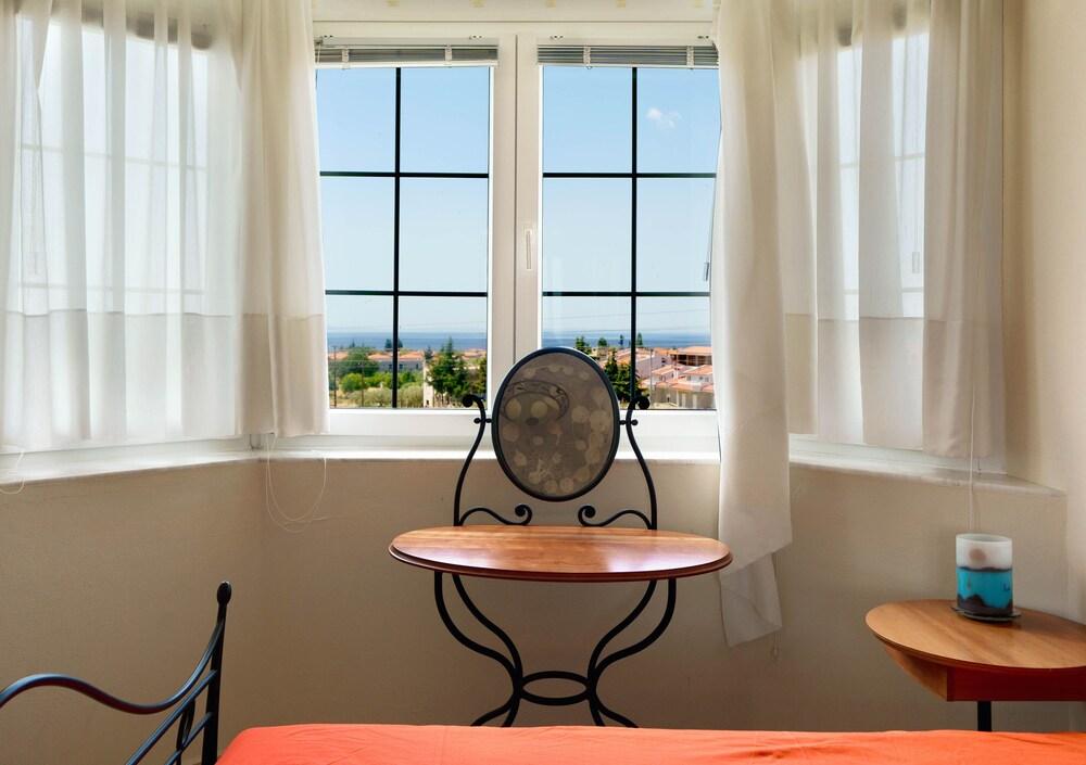 Charming Luxury Villa for 16 People