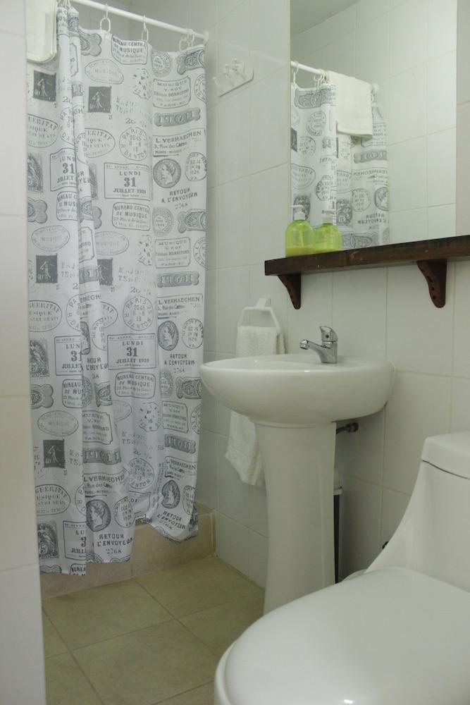 1 Valparaluz Bb 4 People, Private Bathroom