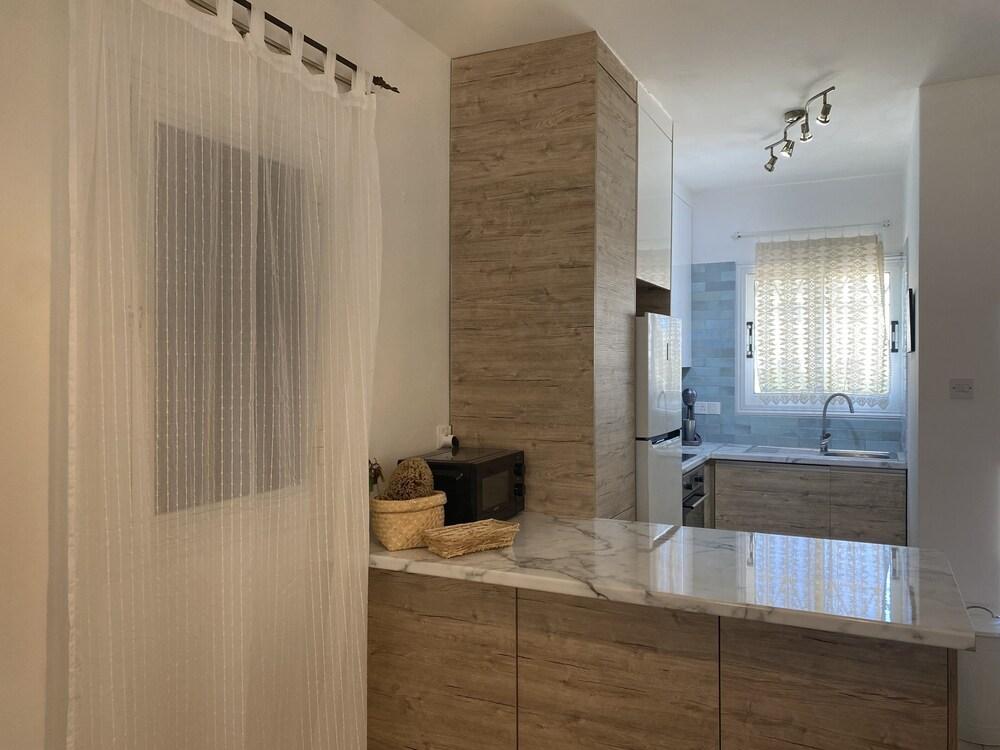 BlueBell Holiday Home DPS01