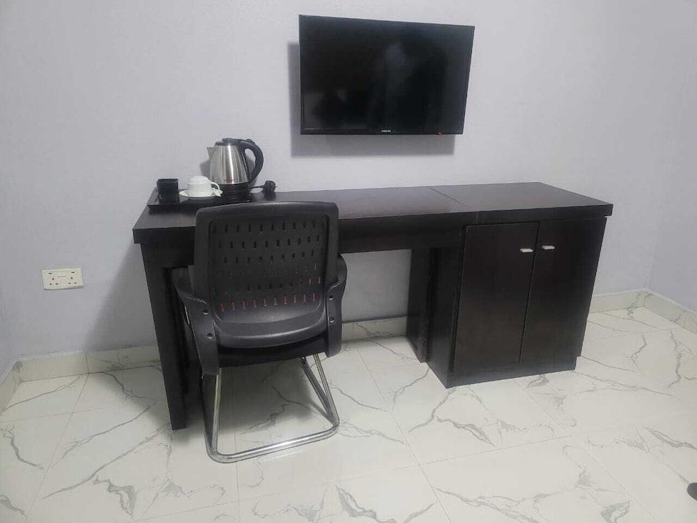 New Land Luxury Hotel