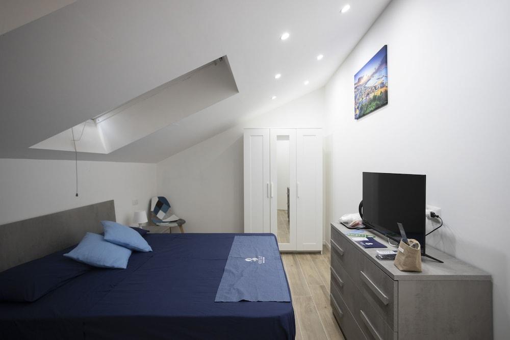 GIULY SUITES & ROOMS