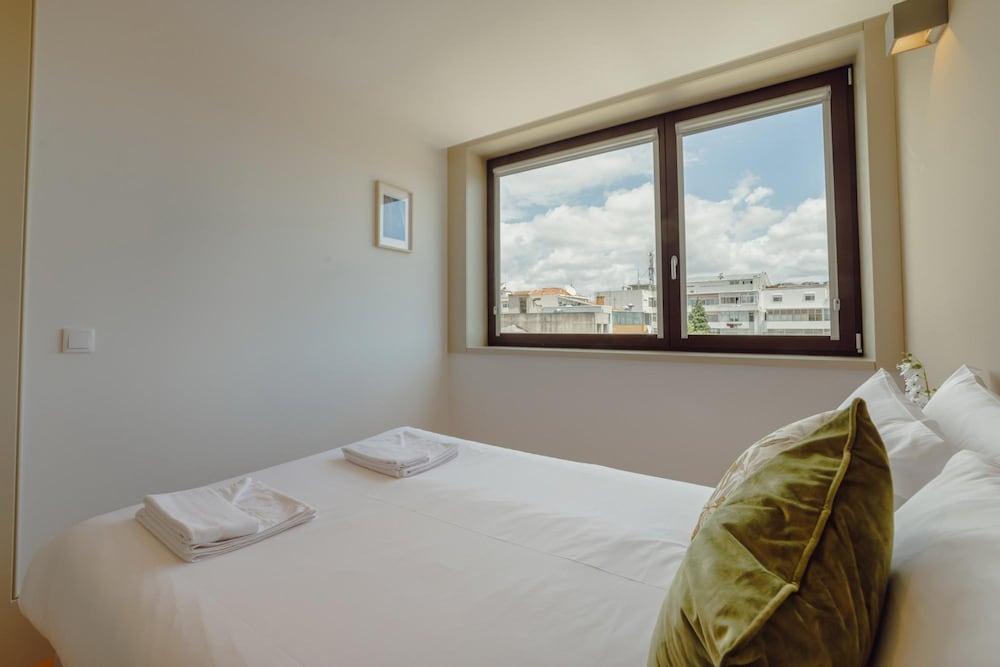 Legacy Oporto Design Apartment G by Vacationy