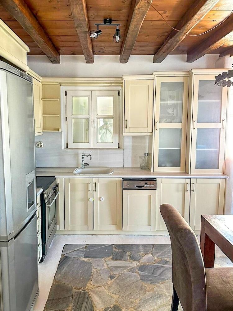 Villa Oikia Suites  Mykonos