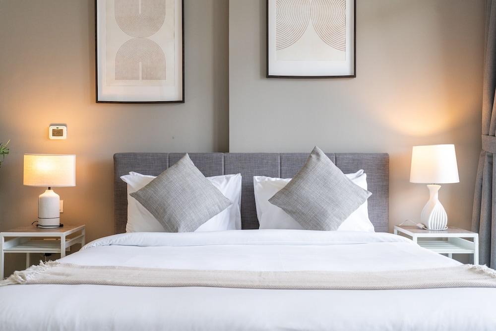 Downtown - Bellevue Towers