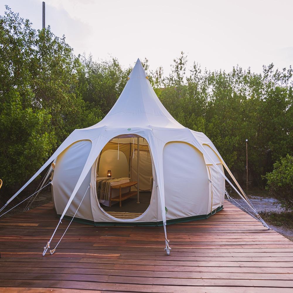 Marine Beach Club & Hotel By Tequendama