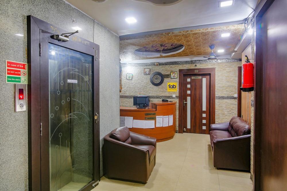 Fabexpress Superior Nesh Inn