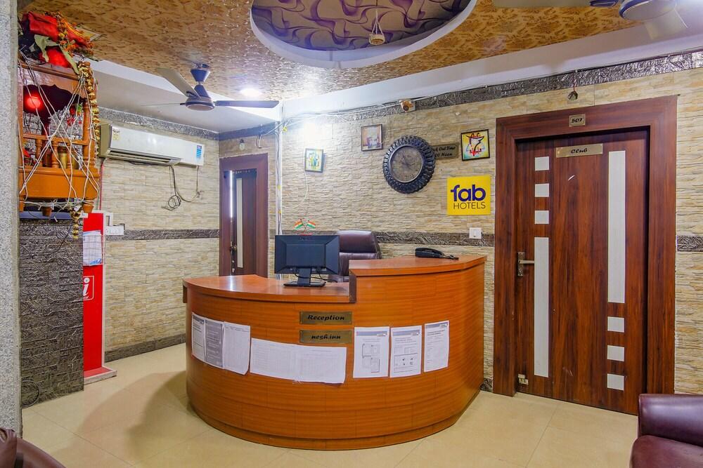 Fabexpress Superior Nesh Inn