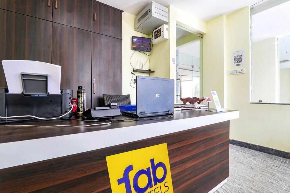 Fabhotel Srg Inn