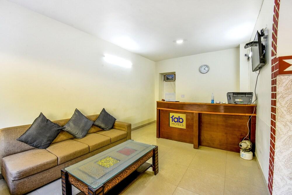 Fabhotel Misty Hills