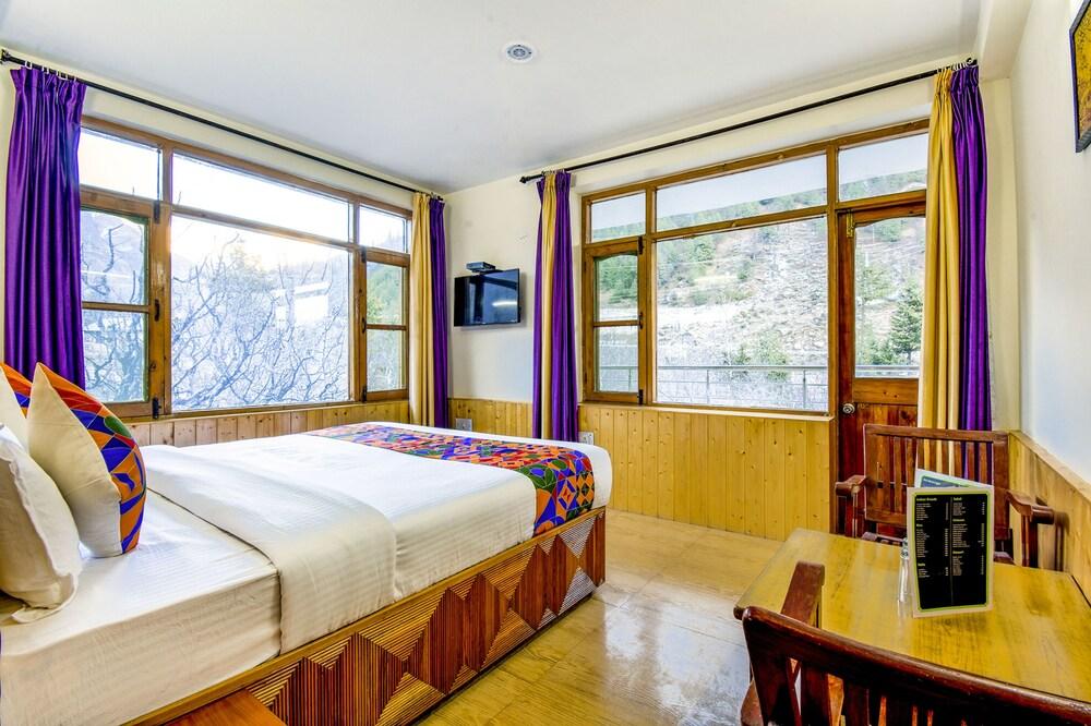 Fabhotel Misty Hills