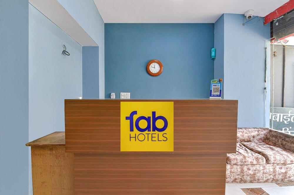Fabhotel Monarch