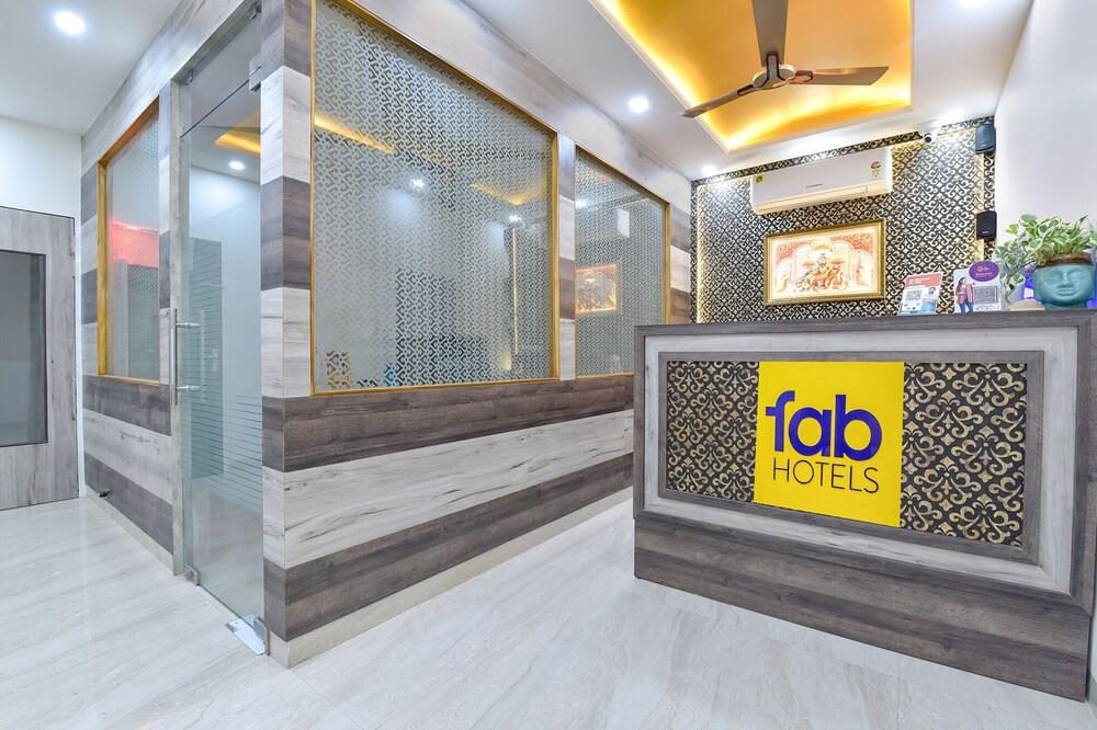 Fabhotel Lakhdatar