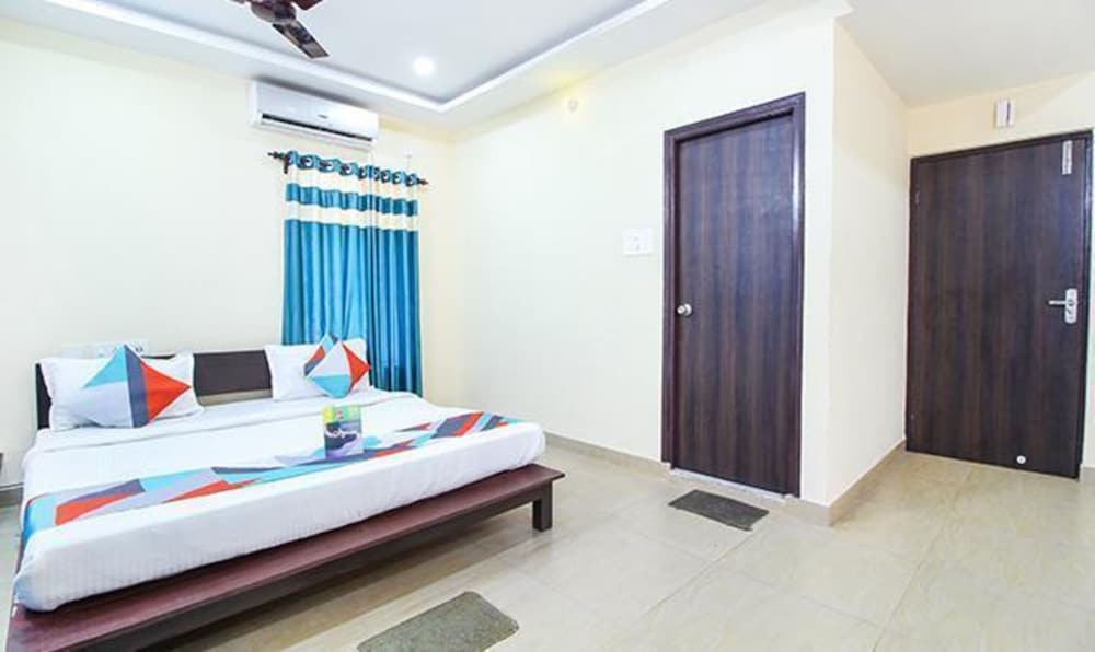 Fabexpress Aashi Inn