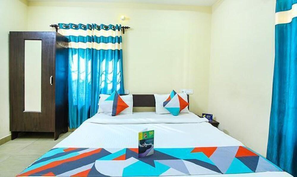 Fabexpress Aashi Inn