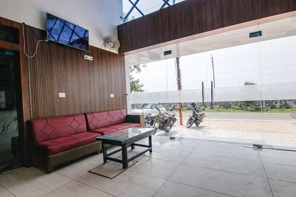 FabExpress Vistara Grand