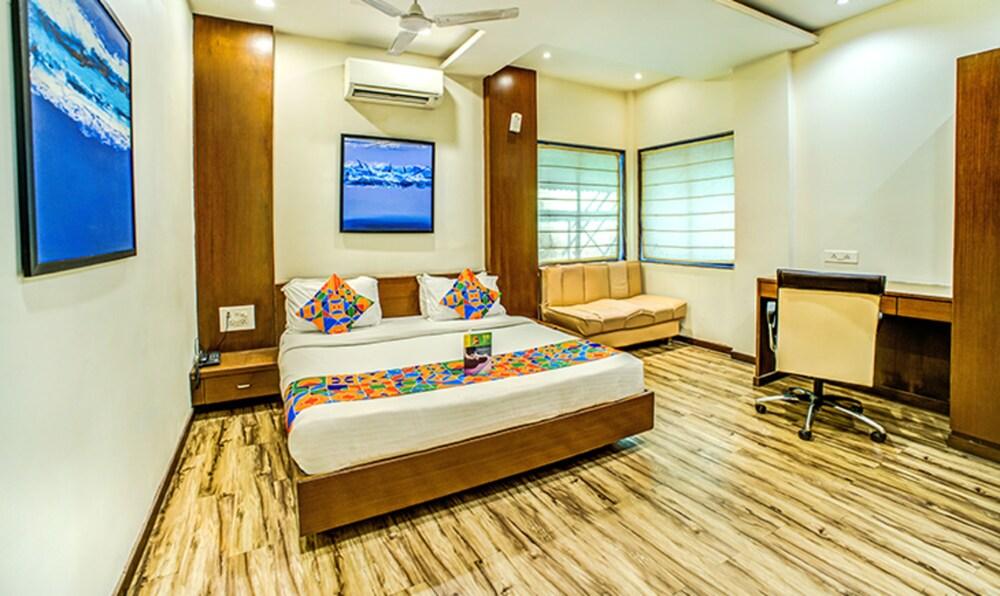 Fabhotel Loharkar Family