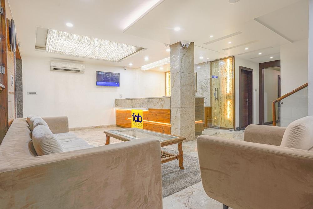 FabHotel Jewel Palace