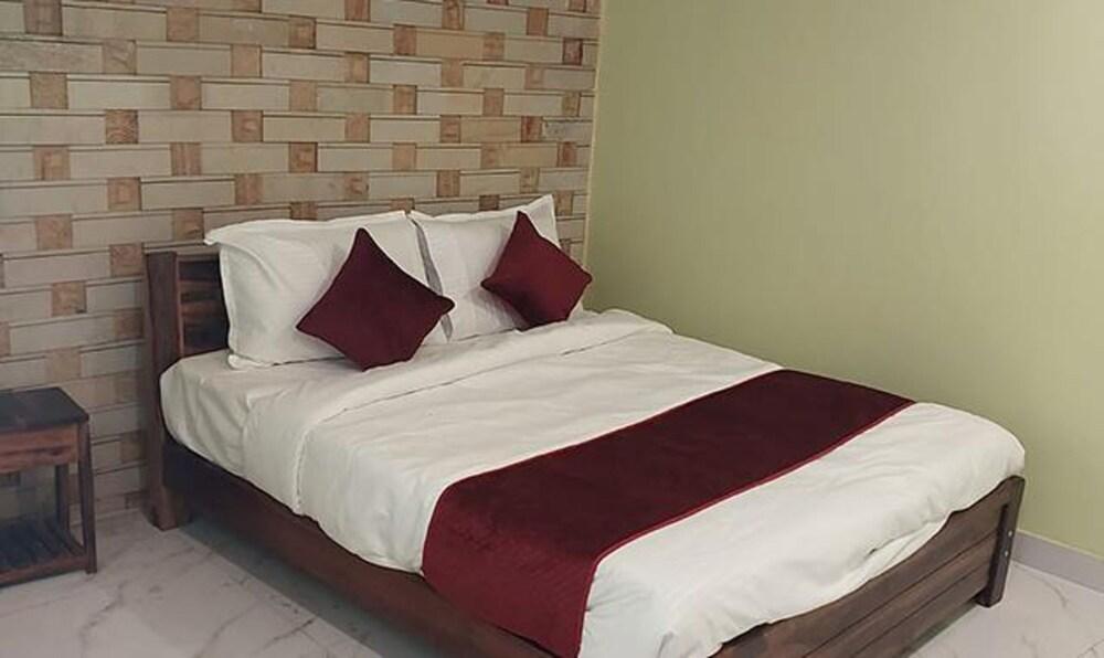 Fabexpress Rani Bagh